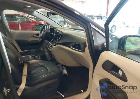 2018 Chrysler Pacifica Touring L Plus из США, поврежденный, VIN 2C4RC1EG2JR197741